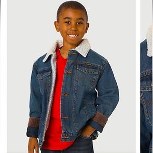 Wrangler Western Styled Sherpa Lined Denim Jacket